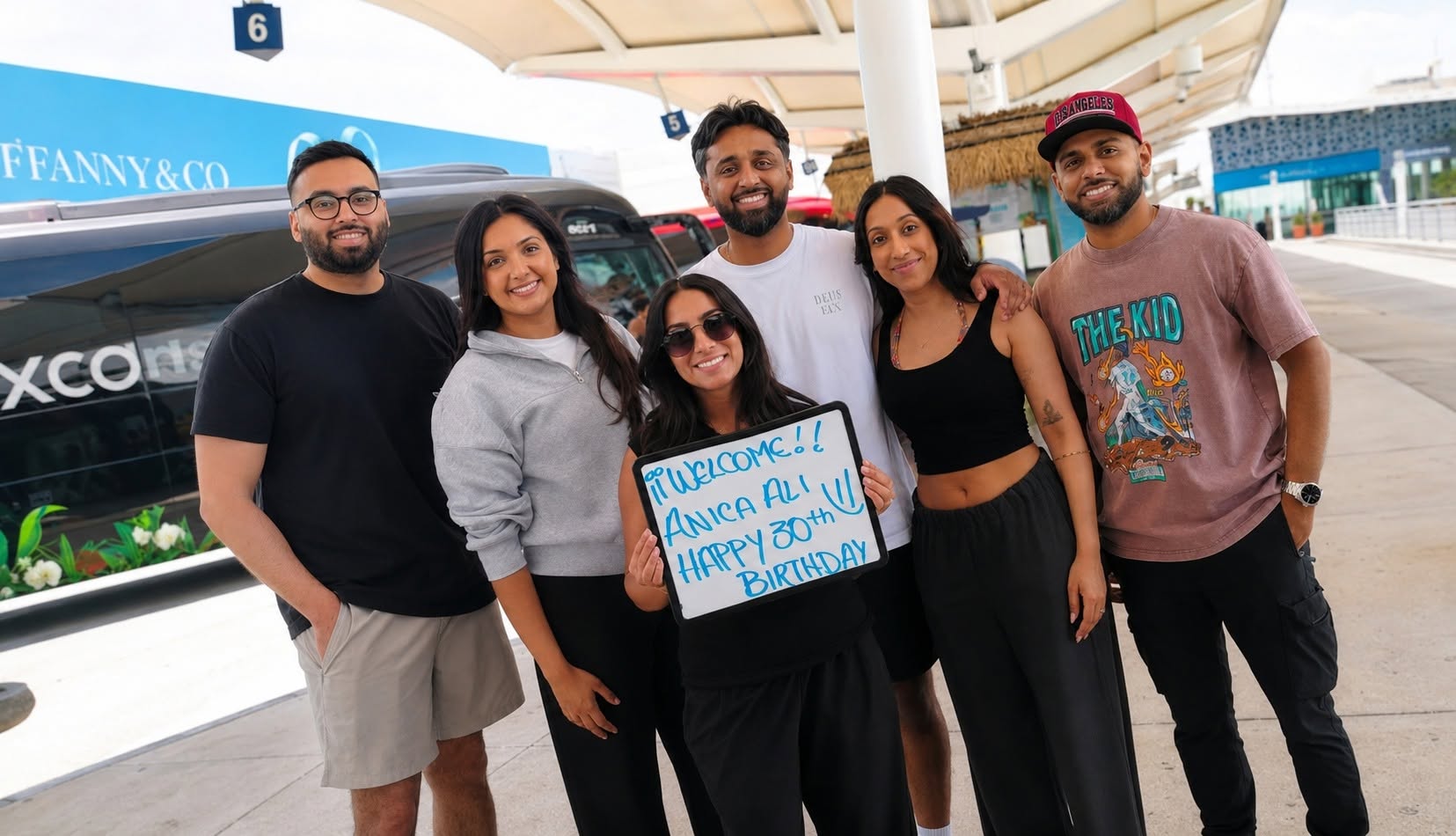 Private vehicle for transfers between Playa Mujeres and Cancun Airport